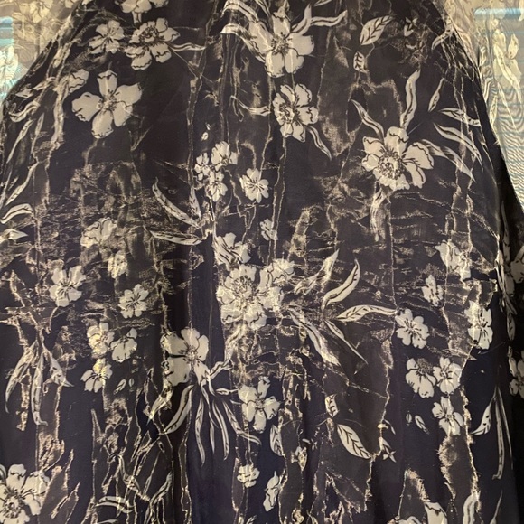 Zara basics floral sheer crew neck top. Size m/l - Picture 3 of 6